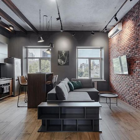 Appartamento Deribasovskaya 18 Loft Odessa Esterno foto