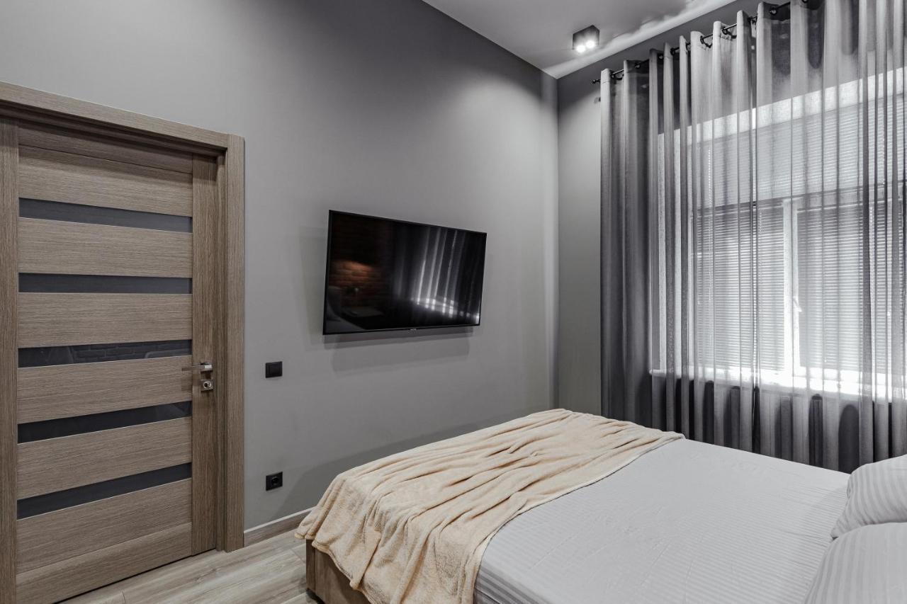 Appartamento Deribasovskaya 18 Loft Odessa Esterno foto